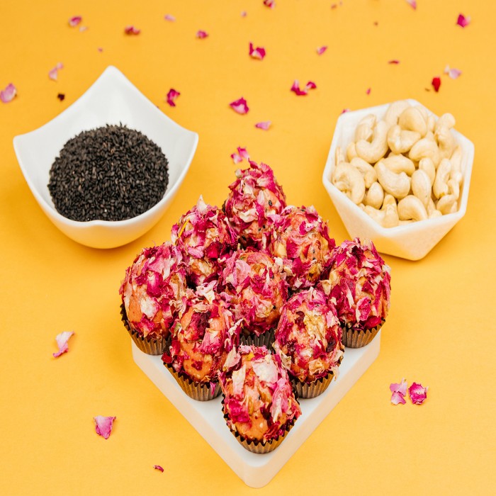 Rose Sesame Cluster Online in India